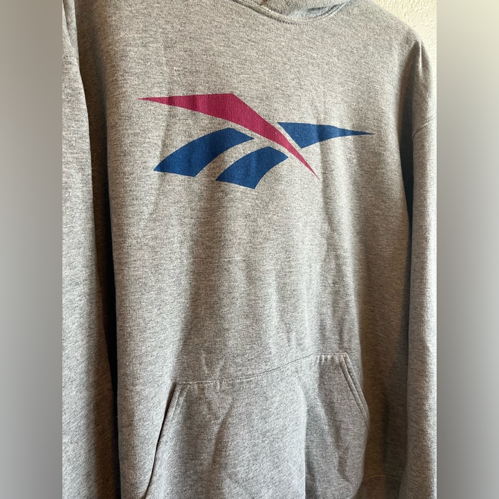 Y2K Reebok Hoodie - Picture 3 of 6